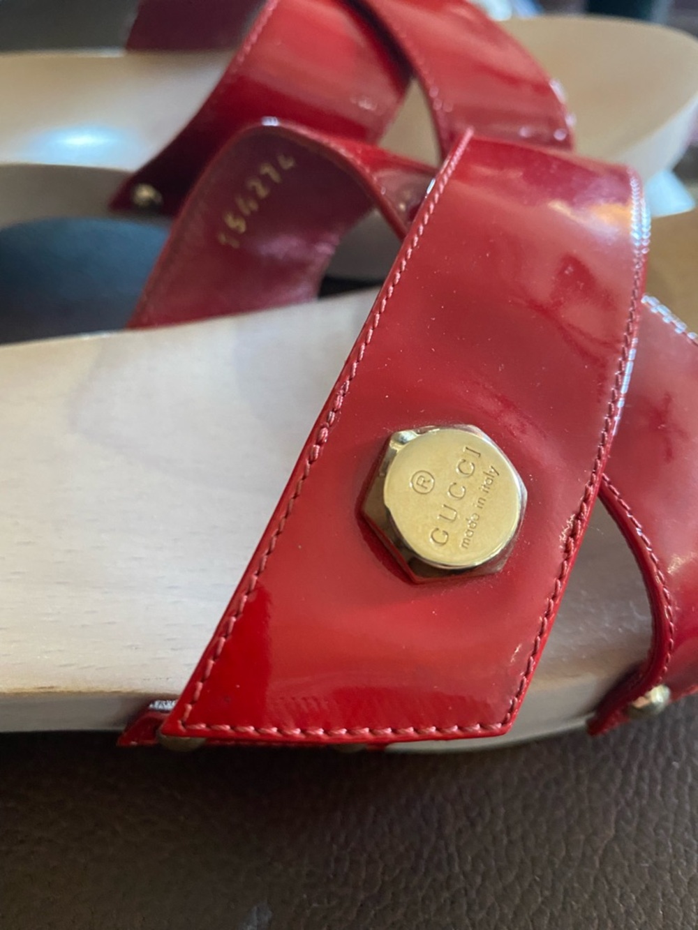 Gucci Red Patent Wood-Effect Slide Sandals - Women’s Size 8 - Picture 3 of 9